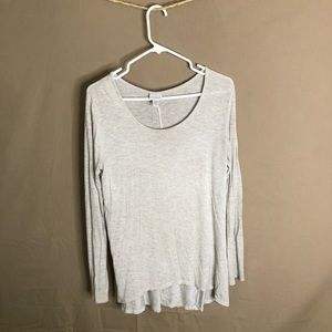Loose long sleeve shirt